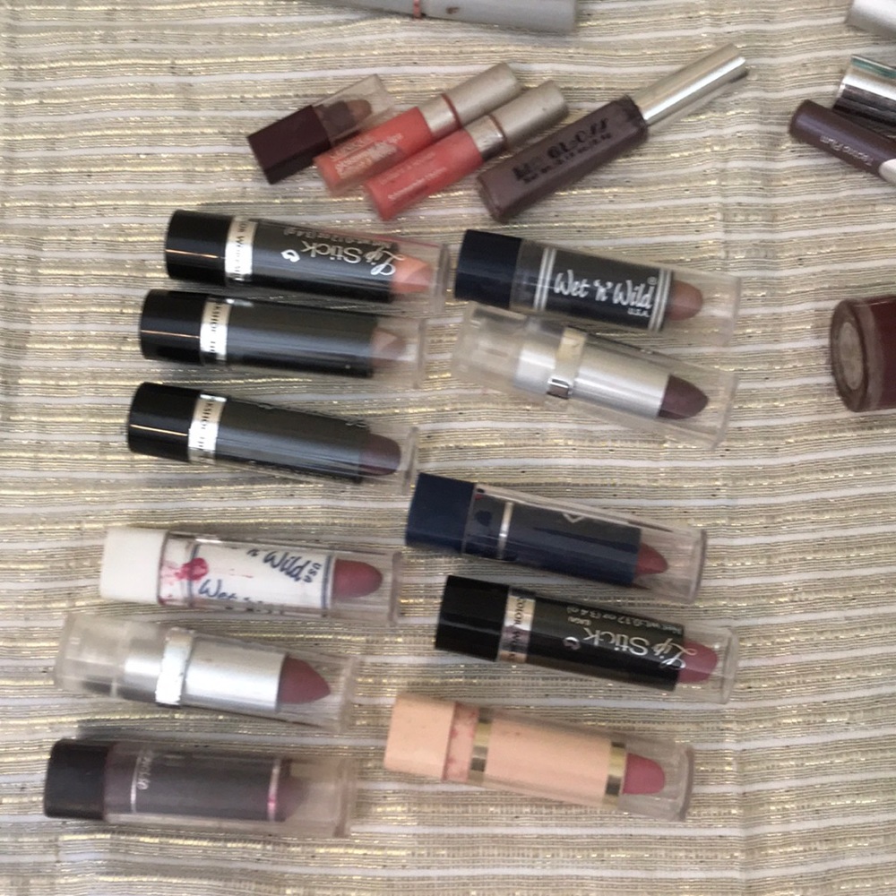 Makeup bundle! - Picture 5 of 5